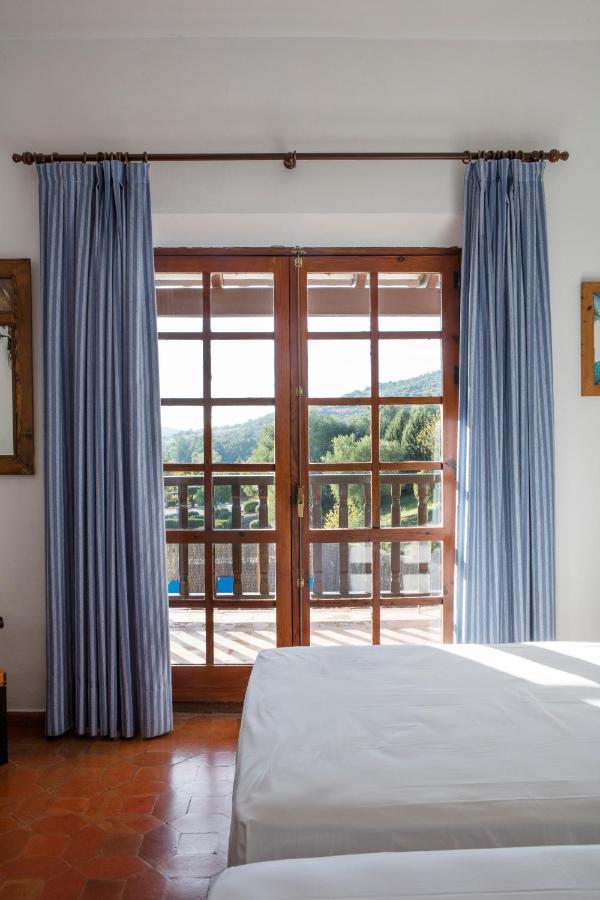 Hotel Tugasa Truchas